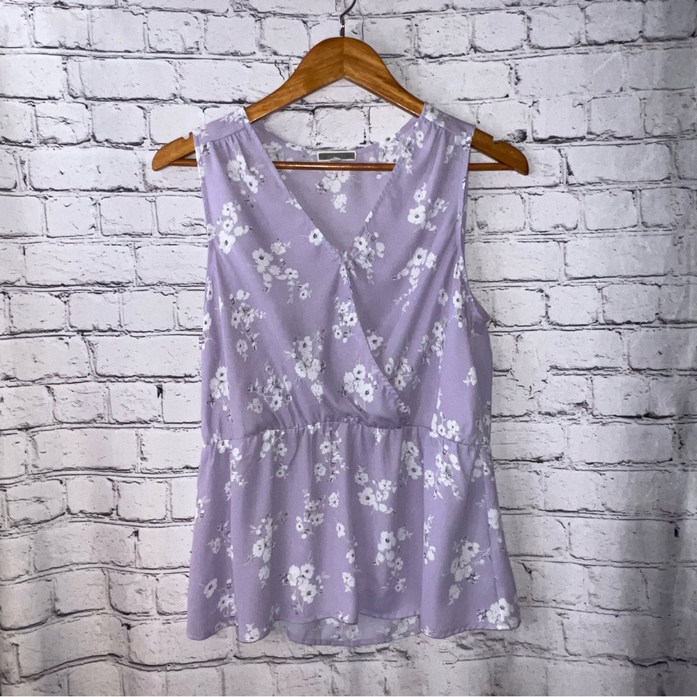 Pleione Anthropologie Sleeveless Baby Doll Purple Floral Blouse‎ Size Medium